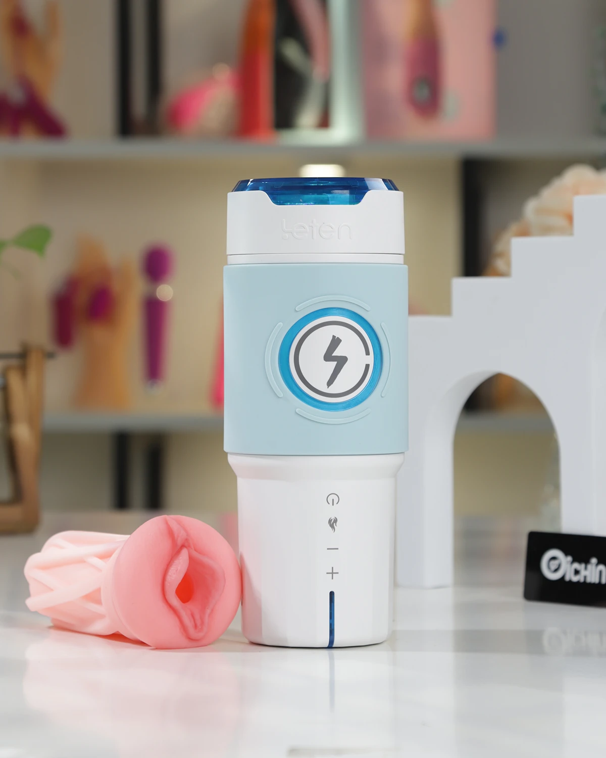 Leten Insulated Cabin