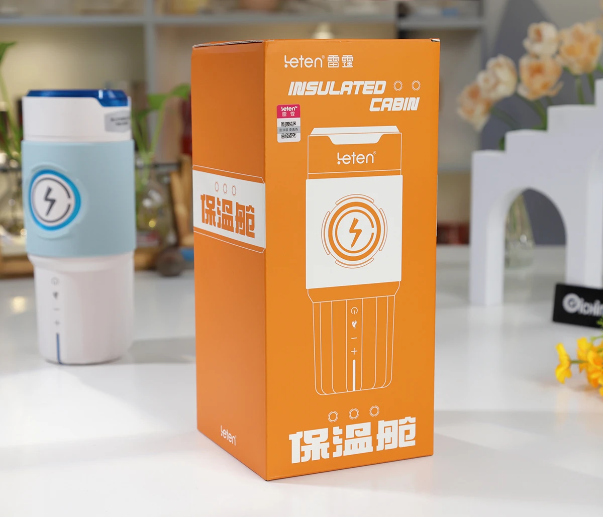 Leten Insulated Cabin