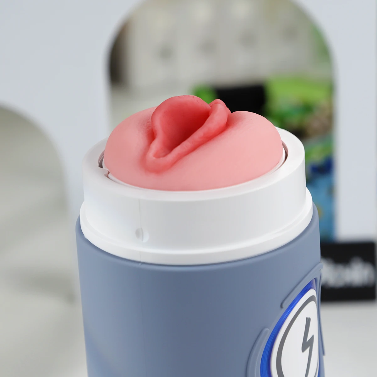 Leten Insulated Cabin