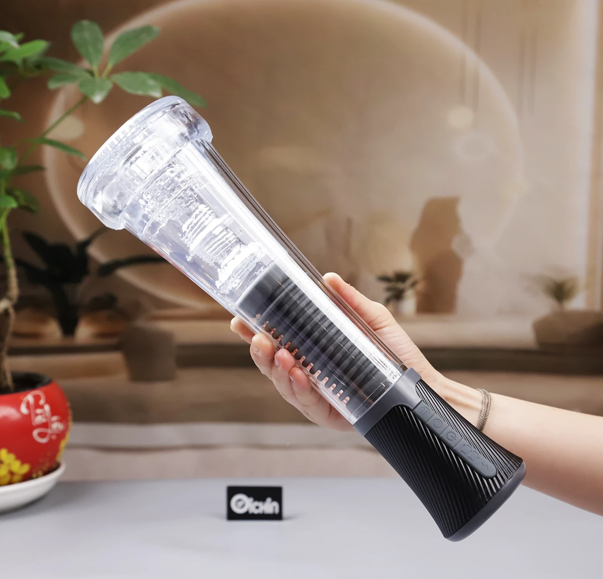 Máy thủ dâm nam cầm tay hiển thị kích thước sử dụng thực tế
