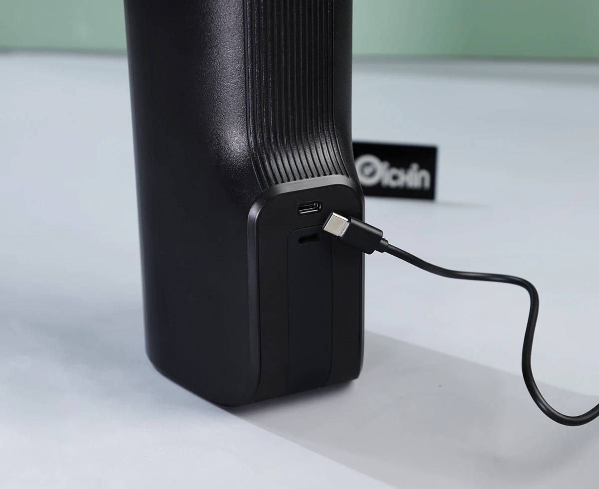 Hướng dẫn sạc Arcwave Thruster qua cổng USB-C