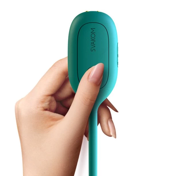 Vẻ đẹp thanh lịch và sang trọng của Natalya Svakom