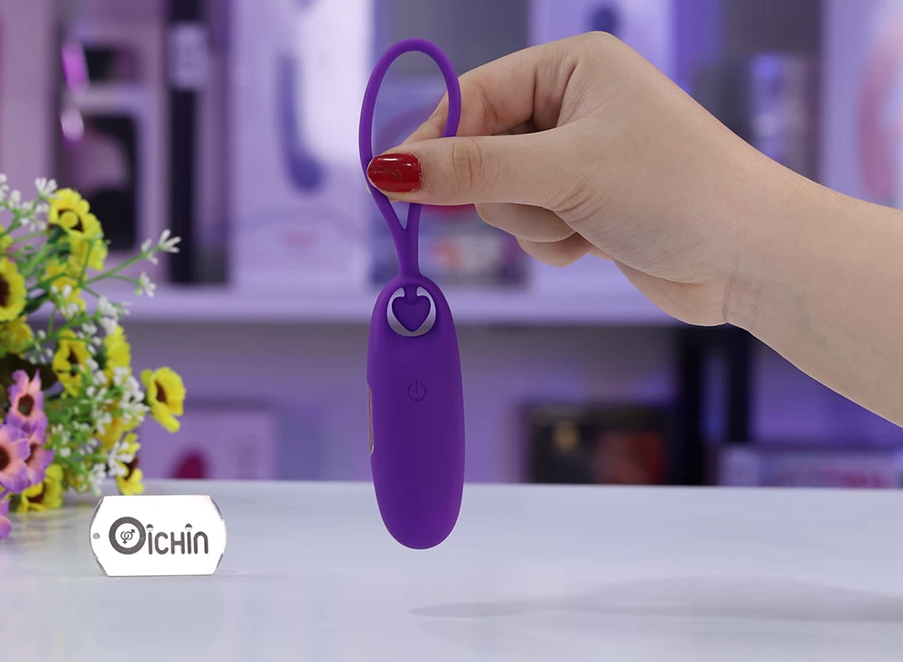 Trứng rung tình yêu APHOJOY có thiết kế nhỏ gọn và thiết kế đẹp mắt