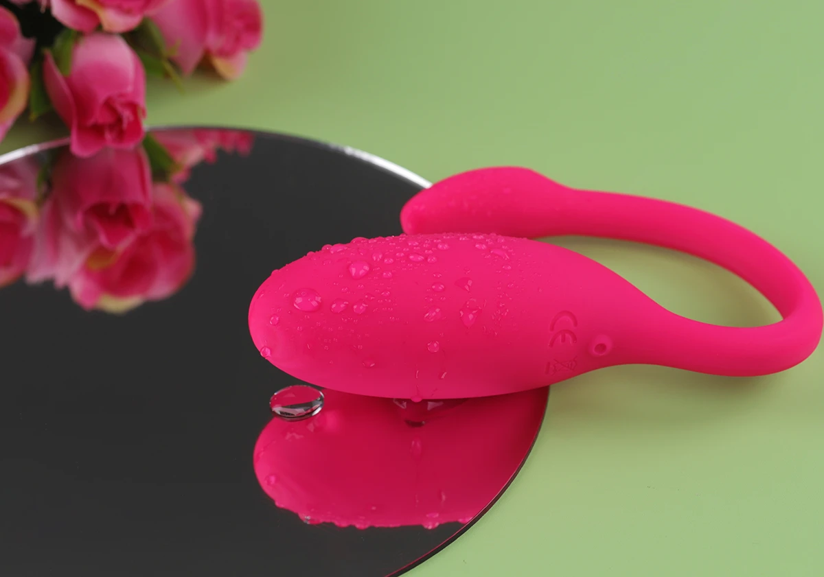 Trứng rung thiên nga Flamingo