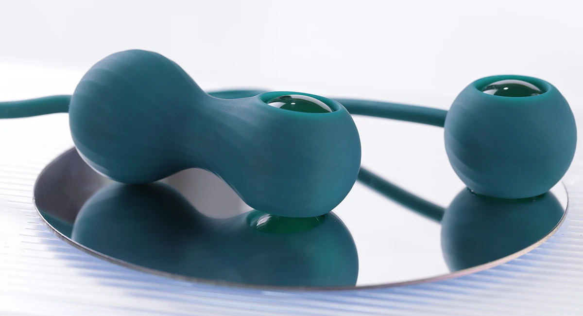 Bề mặt silicone là những vân sóng tăng thêm ma sát khi tiếp xúc