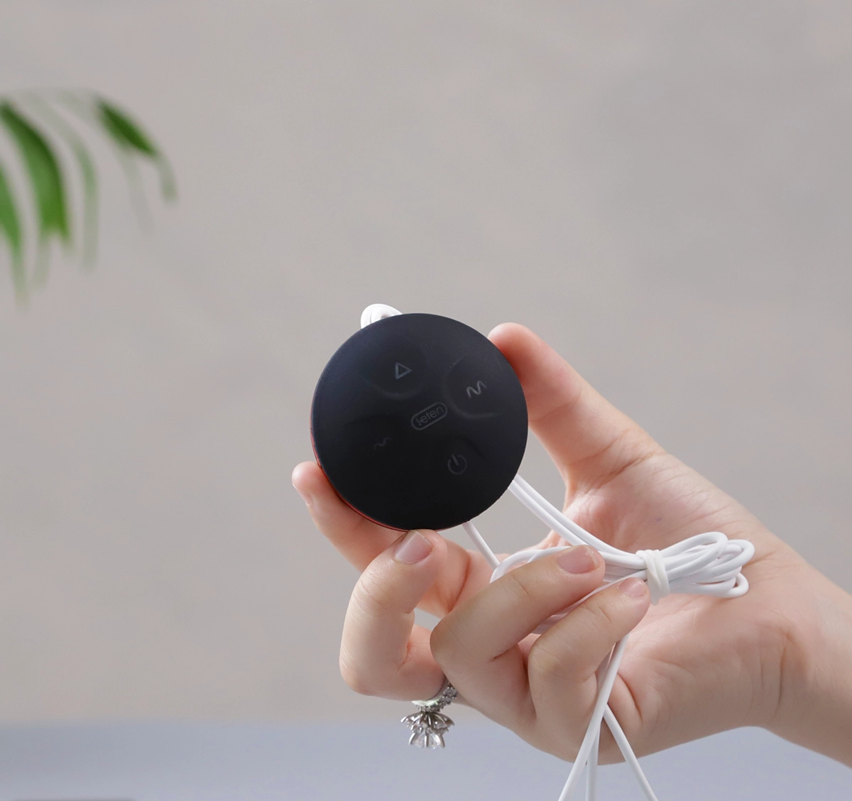 Phần remote sử dụng chức năng rung