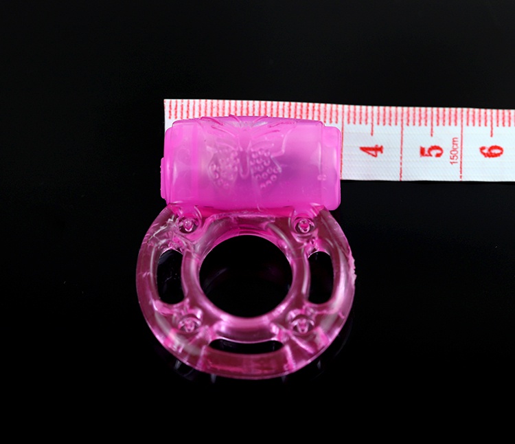 Nhẫn tình yêu giúp nàng lên đỉnh từ lúc dạo đầu