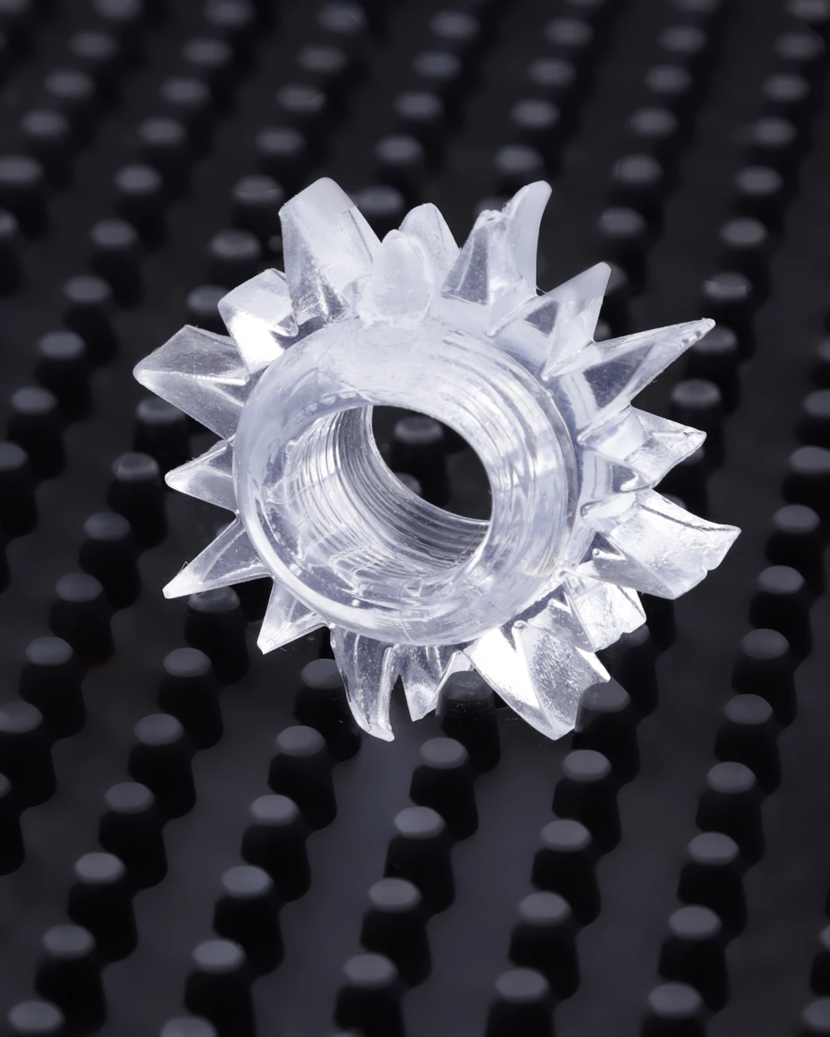 Vòng đeo dạng gai góc