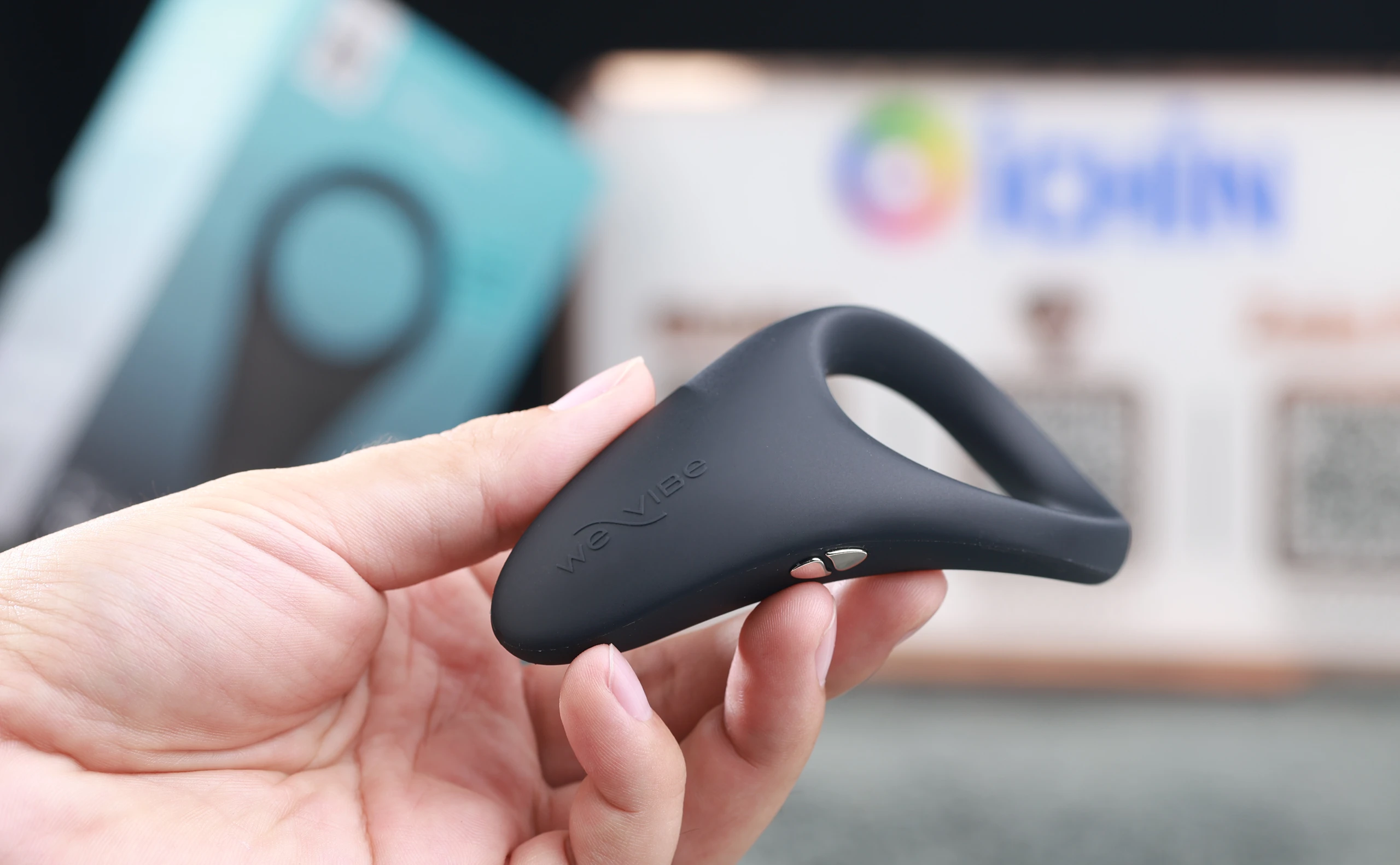 We-vibe Verge 2 được chụp thực tế bởi Oichin