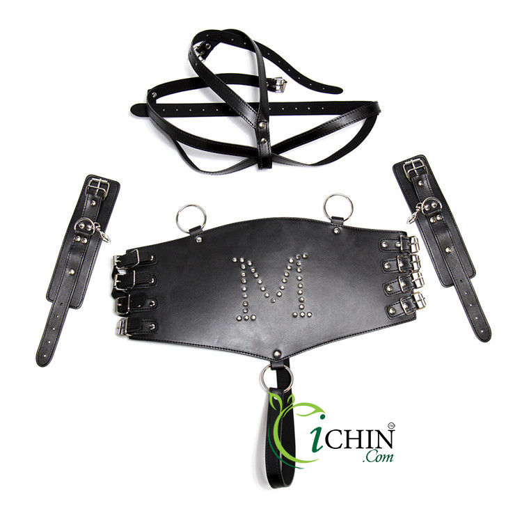 Bộ trói tay hở ngực