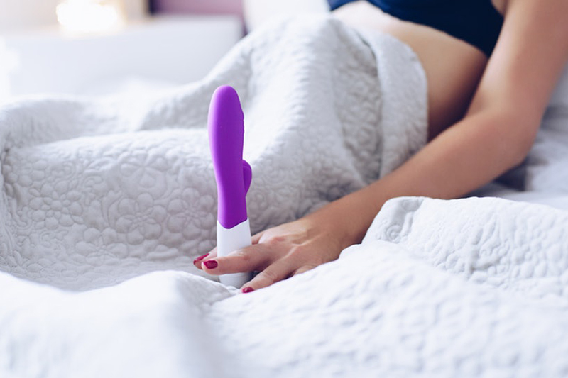 tại sao con gái thủ dâm