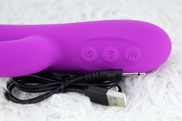 Pin sạc và chống nước 100%